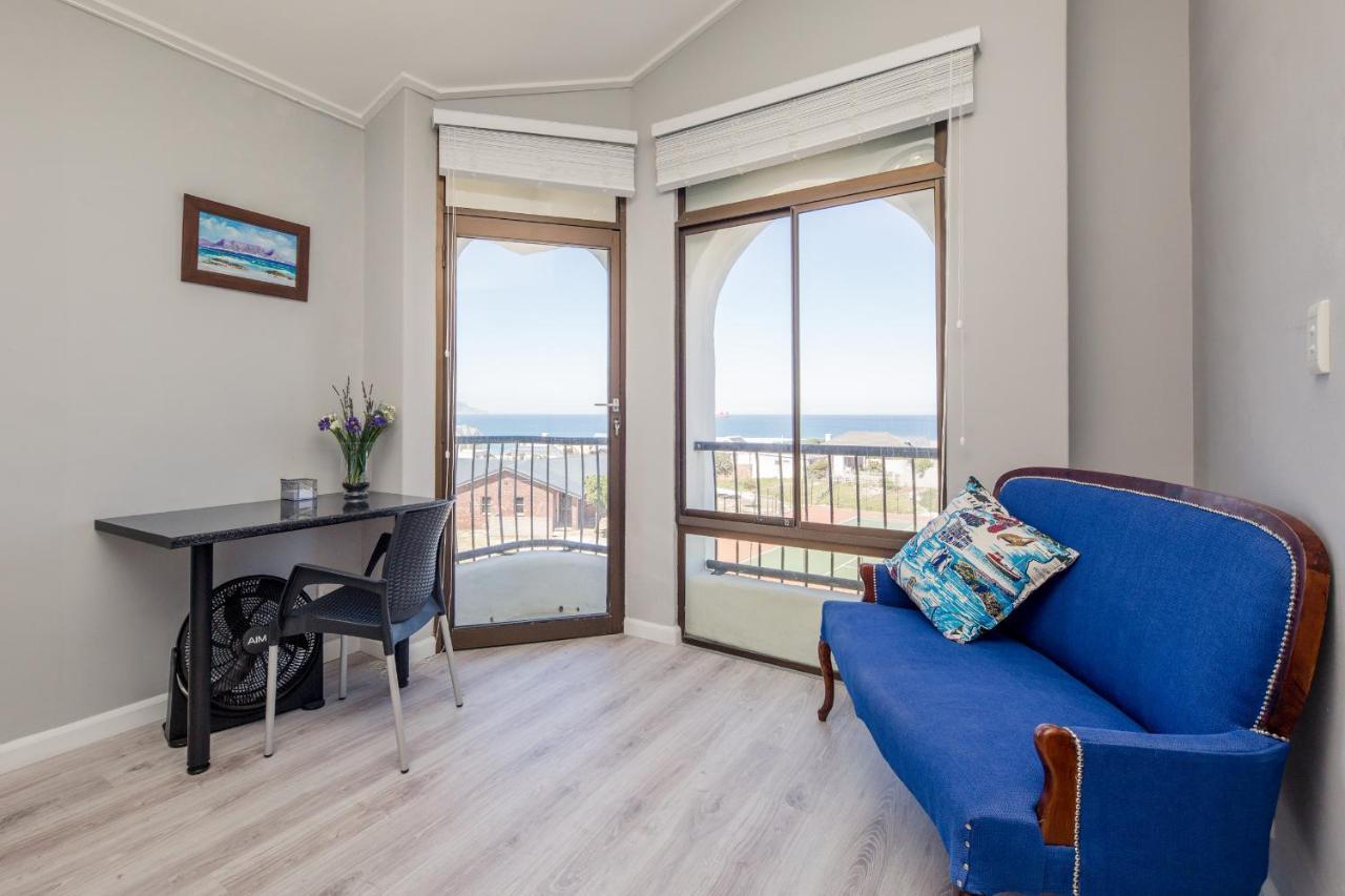 Big Blue Accommodation Bloubergstrand Esterno foto
