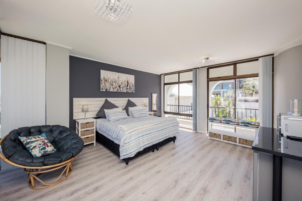 Big Blue Accommodation Bloubergstrand Esterno foto